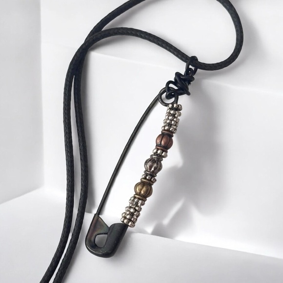 5 For $25💫Punk Rocker Black Safety Pin Beads Pendant Necklace - Picture 1 of 3